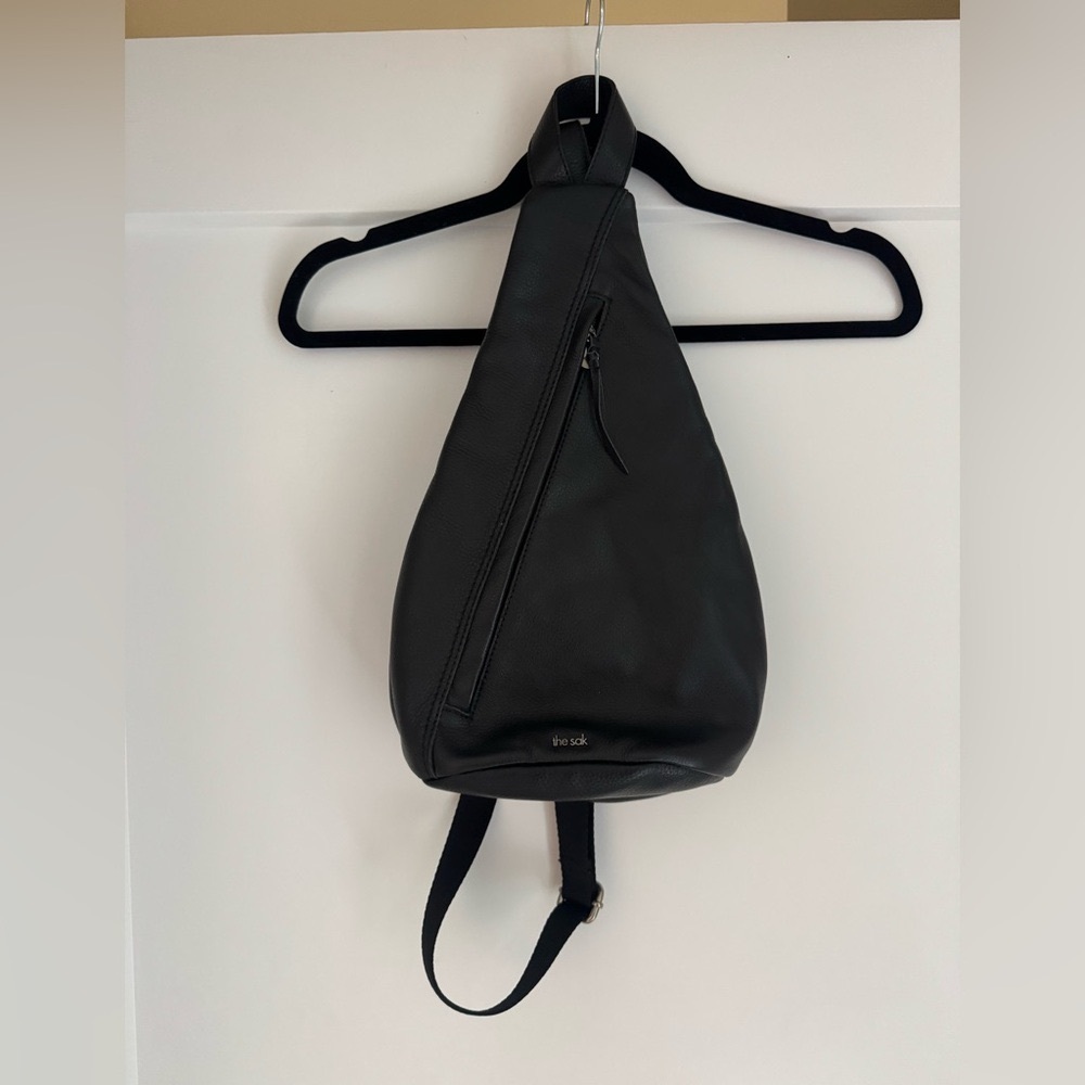 The Sak Geo Sling Black Crossbody Bag